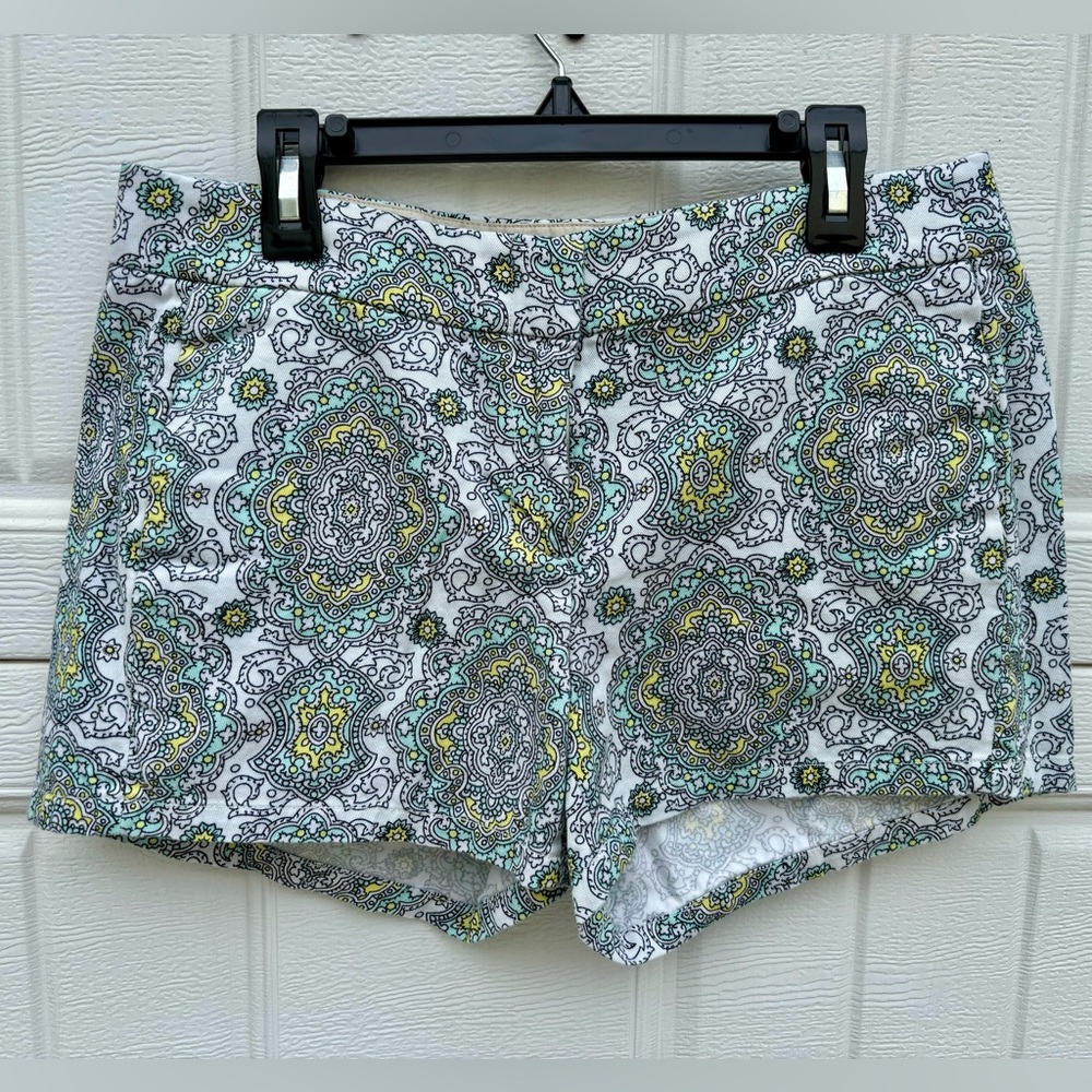 J.Crew Printed Cotton Shorts Mint Yellow Medallion Pattern Size 2 with 3” Inseam